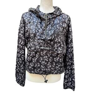 NWT Disturbia Electra Crop Anorak Jacket Women’s Size 10 Black Gray Print